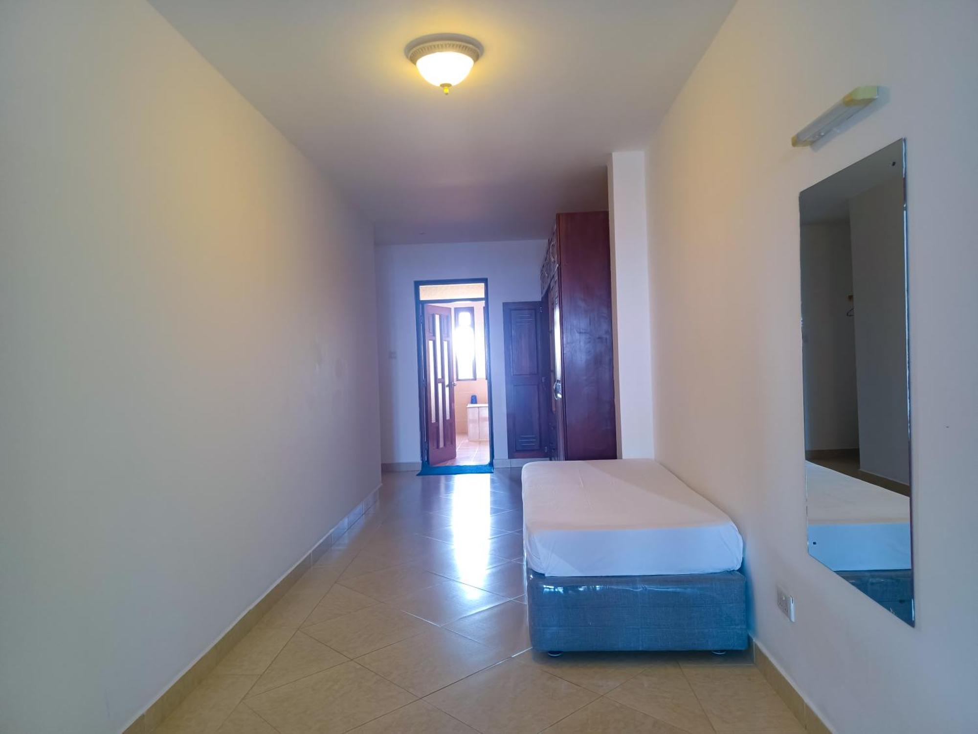 Ivory Beachfront Stays Mombassa Buitenkant foto